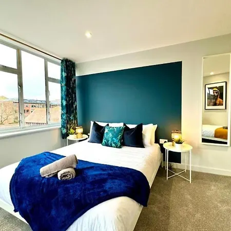Ground Floor - Near The Beach - 3 Bedroom - New --2